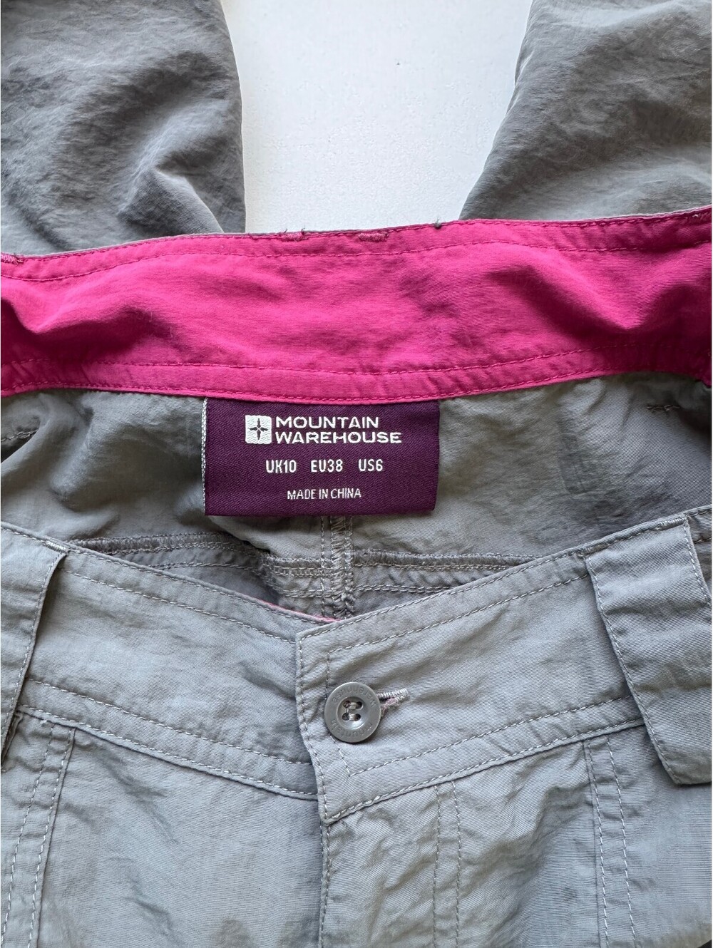 Mountain Warehouse Convertible Hiking Cargo Pants Zip Off Gorpcore Womens US 6 - Picture 5 of 9